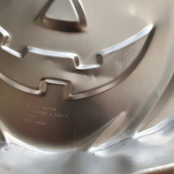 🎃Vintage Wilton 1981 PUMPKIN CAKE PAN MOLD JACK O LANTERN - Picture 2 of 2